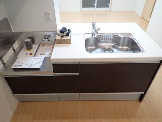 プレミアス松波 203 キッチン