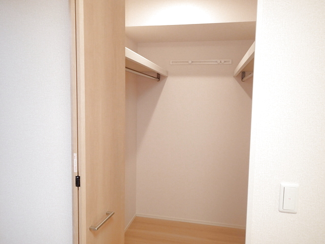 プリムローズ 303 収納