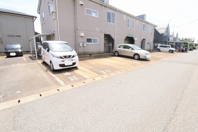 Ｔ・ＭコーポラスＢ 101 駐車場