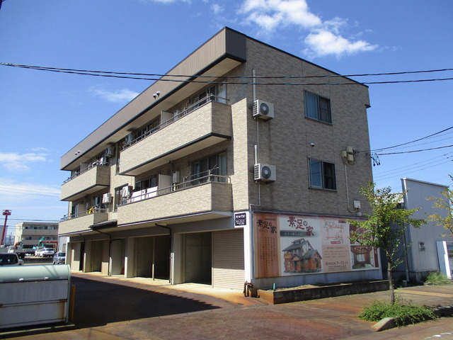 ファミール・アンカン 301 外観