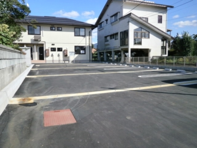レクセラ LEXELLA 101 駐車場