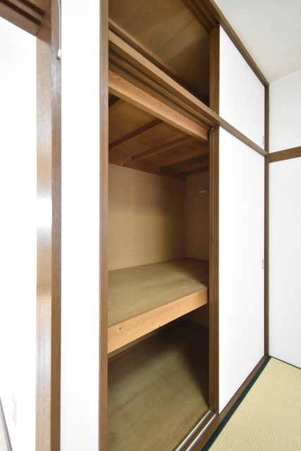 クリスタル女池　A 203 収納