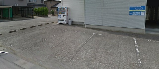 アクシス７ 107 駐車場