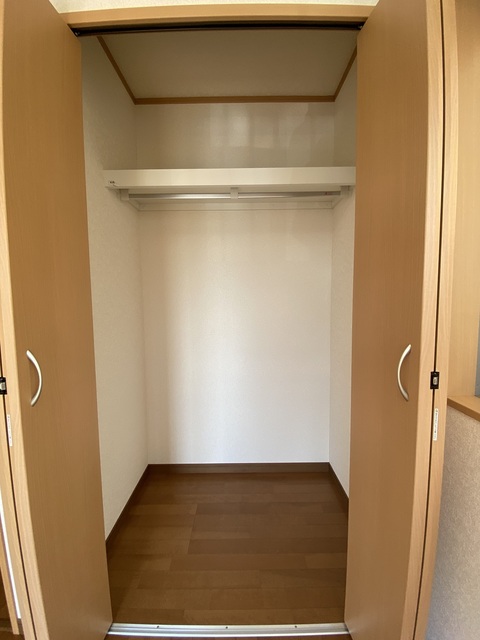 ラグナハウス　B F 収納