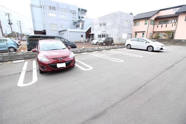 エスペラール 203 駐車場