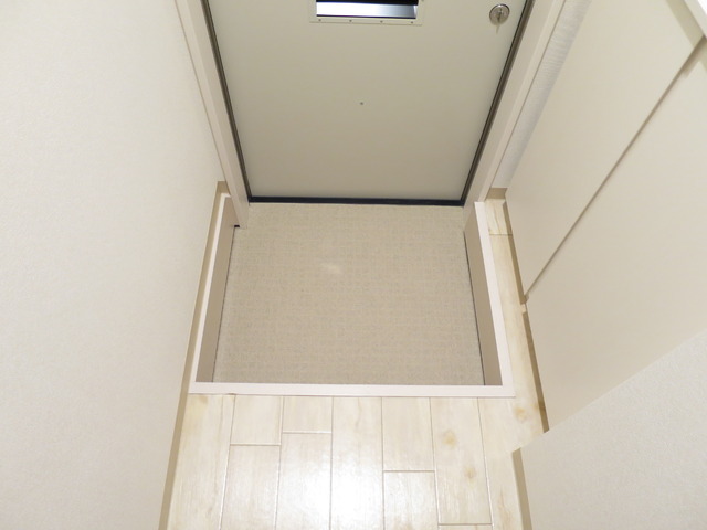 スノーコート天神尾 203 玄関