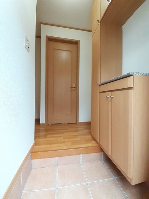 ハピィー 101 玄関