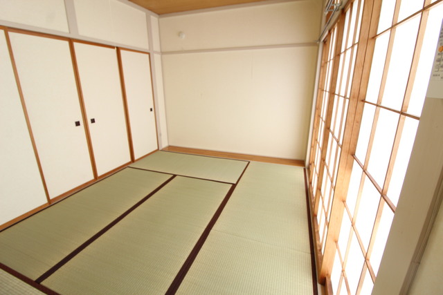 ハイライフ鳥屋野 205 リビング