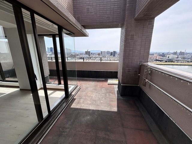 川端町パークハイツ 1301 バルコニー