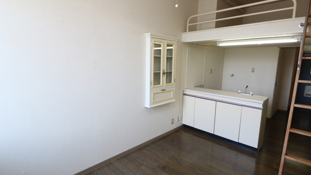 ノースシティ長者町 205 リビング