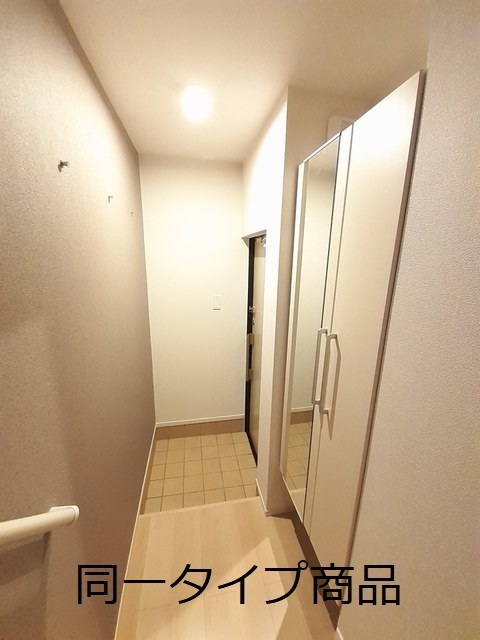 グリーンビレッジ 204 玄関