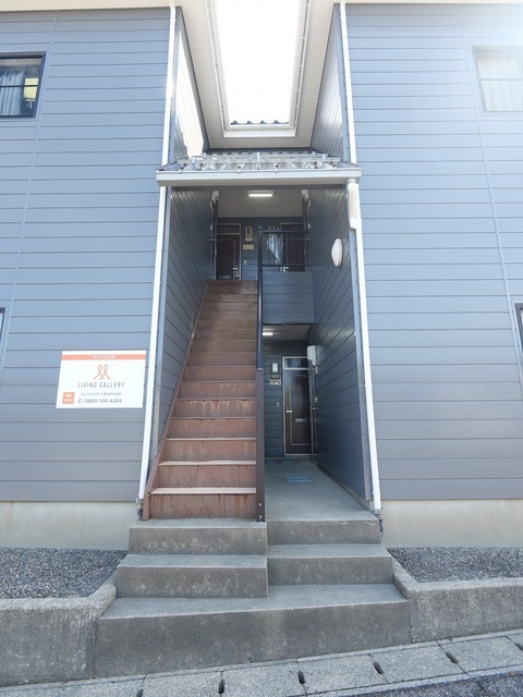 グランパスⅡ 201 玄関