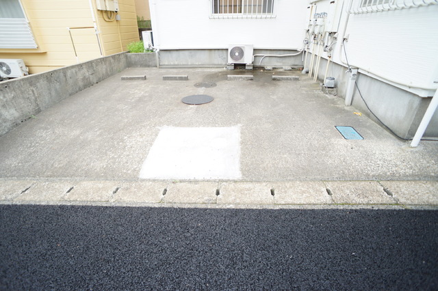 SAJA五十嵐Ⅱ 202 駐車場