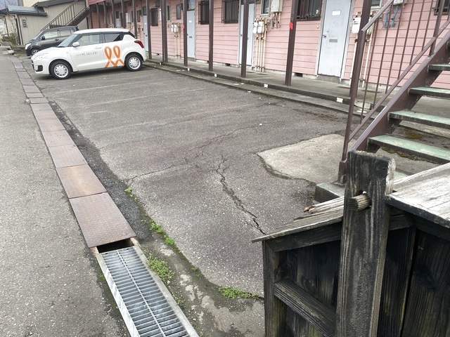 メモリー 205 駐車場
