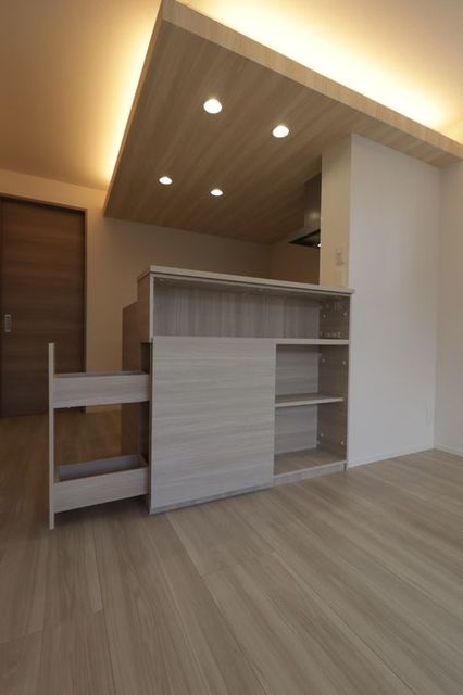 D-ROOM福住 A棟 201 収納
