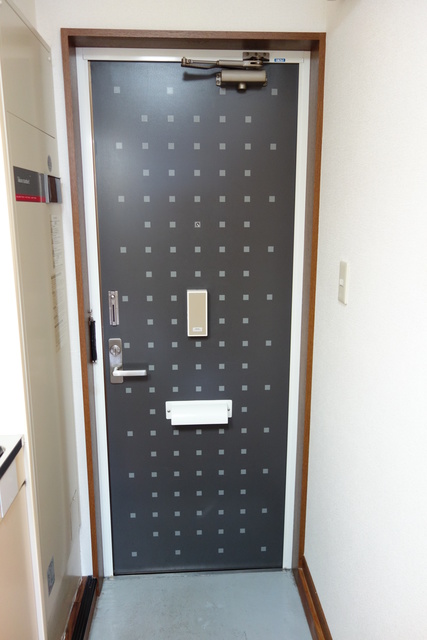 アクシス６ 102 玄関
