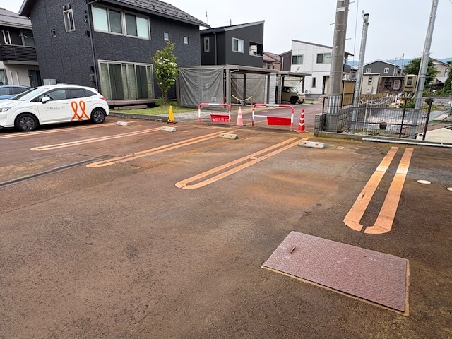 シェノン川崎 102 駐車場