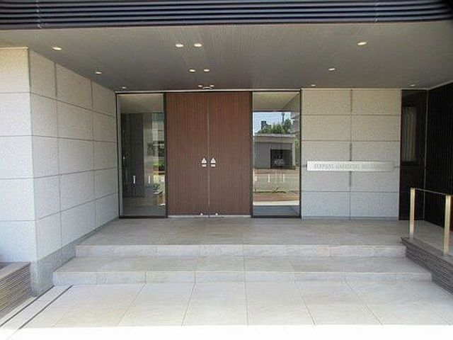 サーパス学校町レジデンス 6F 玄関