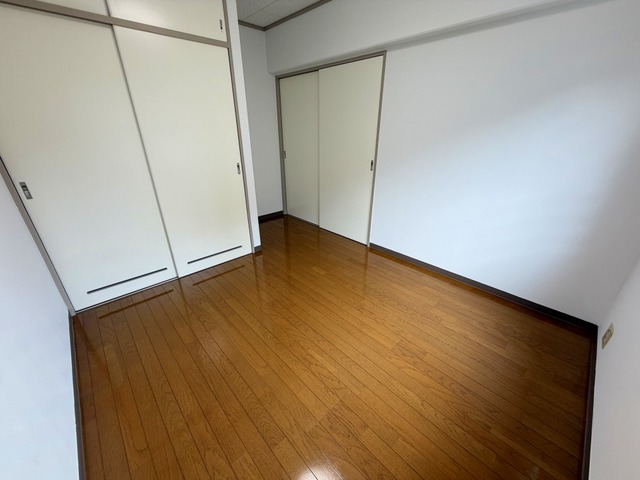 エムズグラン黒埼 202 リビング