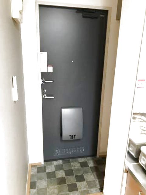 サンパレス 205 玄関