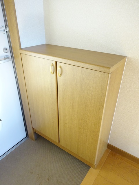 エスポワール中曽根Ⅰ 122 玄関