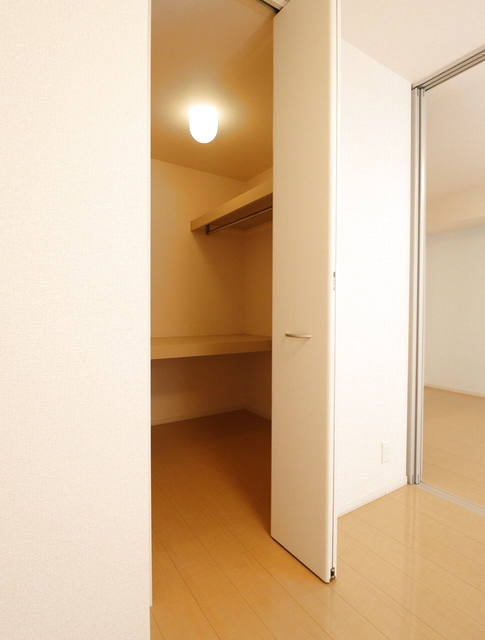 ボナール新館 106 収納