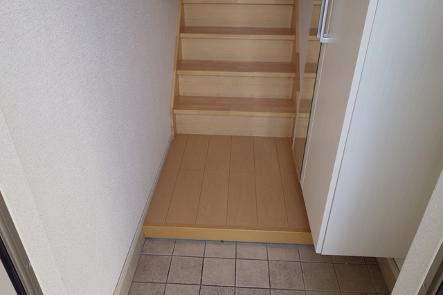 サンタモニカ 202 玄関