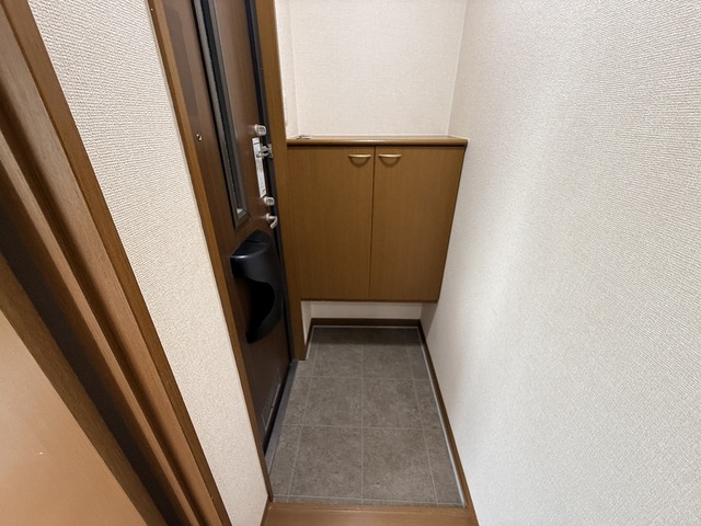 スクエア 102 玄関