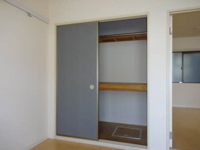 ラヴィアンローズ 101 収納