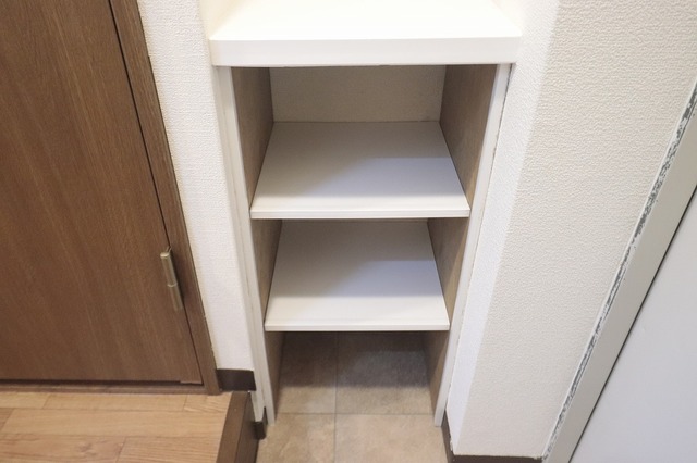 Lily-be関屋恵町 B104 玄関