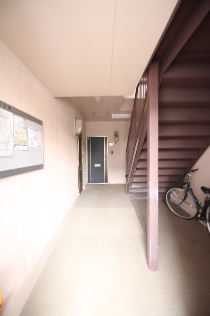 プラザ旭町 103 玄関