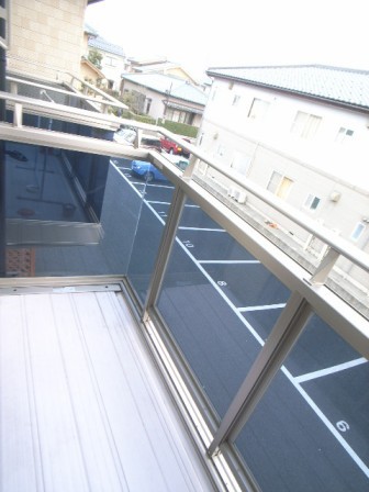 ファーストステージ荻野 202 バルコニー