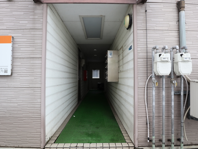 新栄ハイツＪ棟 205 玄関