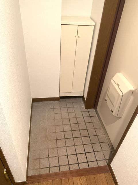サンライズシライシ1号棟 123 玄関