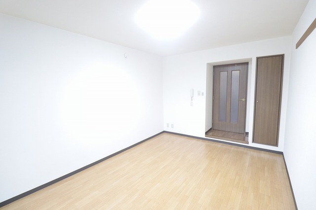 Lily-be関屋恵町 B104 リビング
