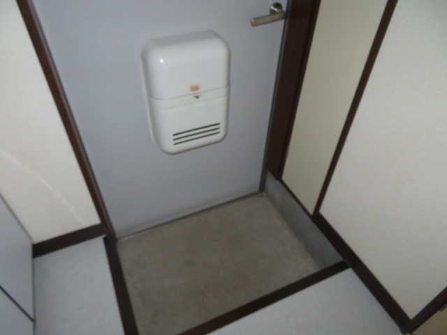 LOFT 106 玄関