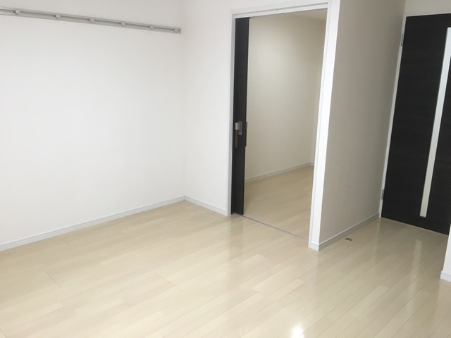 ＲＥＳＩＤＥＮＣＥ ＨＩＬＬ ＥＡＳＴ 新光 106 リビング