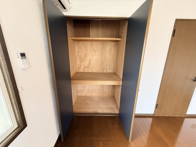 ハーモニー新津 202 収納