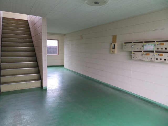 穂波ツインズ　Ⅱ 205 玄関