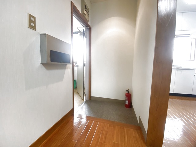 タナベマンション 203 玄関