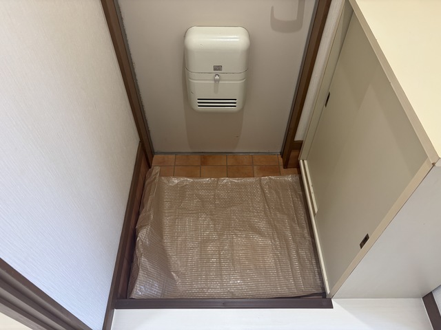リバティーハイツ東栄町 103 玄関
