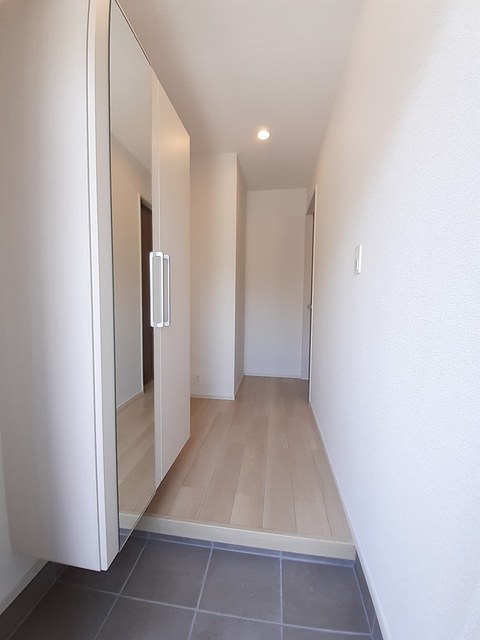 ライジングヒルズ 103 玄関