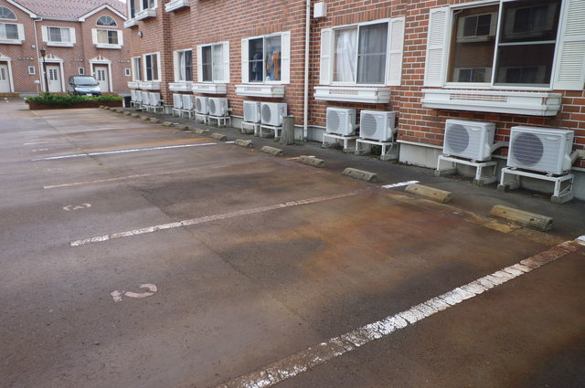 シャレー富塚町Ａ棟 205 駐車場