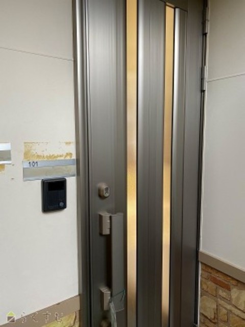 ハイツ希望３ 101 玄関