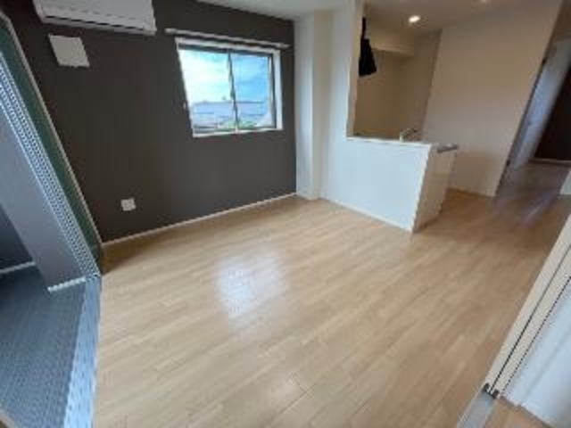 新潟市北区松浜東町　新築アパート 202 リビング