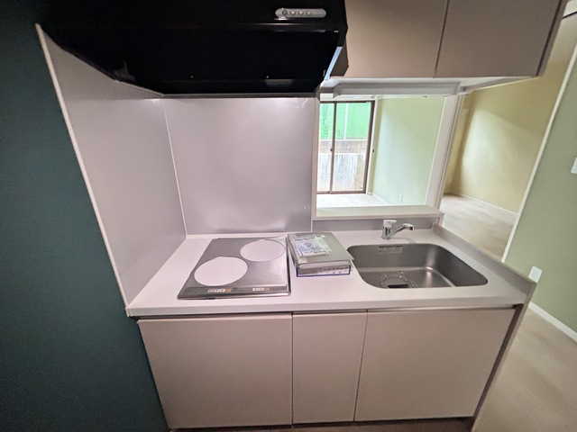 イニエ水道町 101 キッチン
