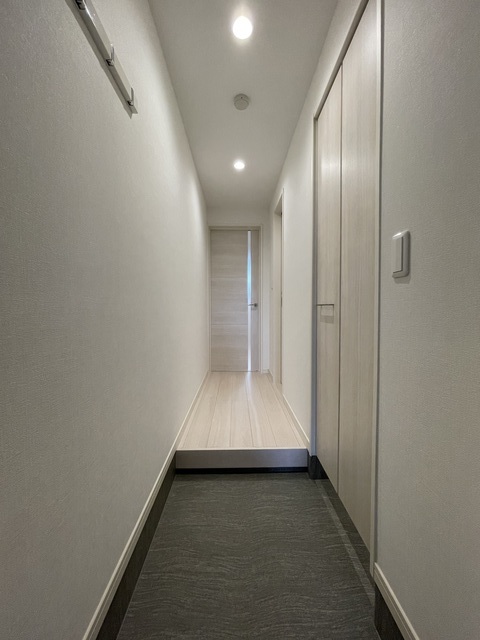 Crest　Court Ⅰ 303 玄関