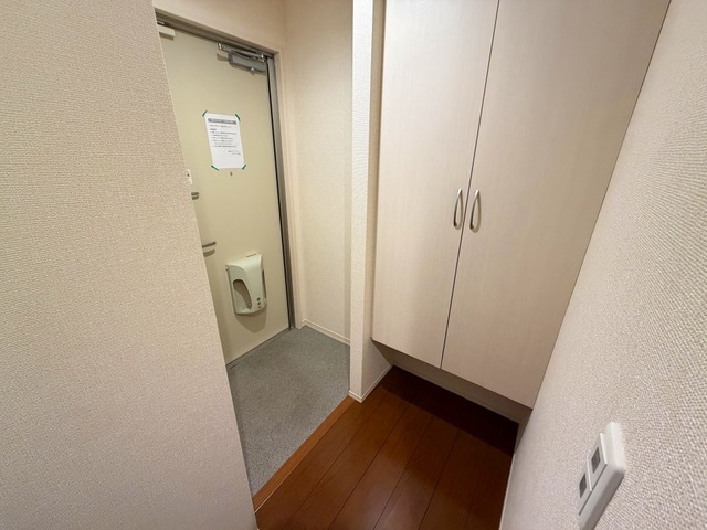 フルレット 303 玄関