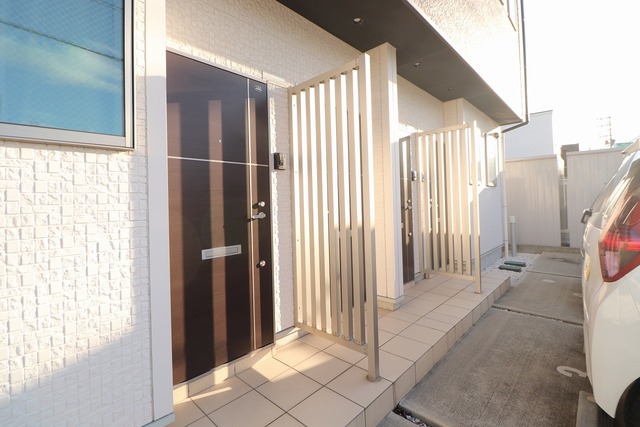 Ｃｏｍｍｏｎ関屋大川前 Ａ棟 105 玄関