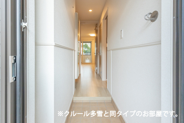 プリマ　オランジェ 104 玄関